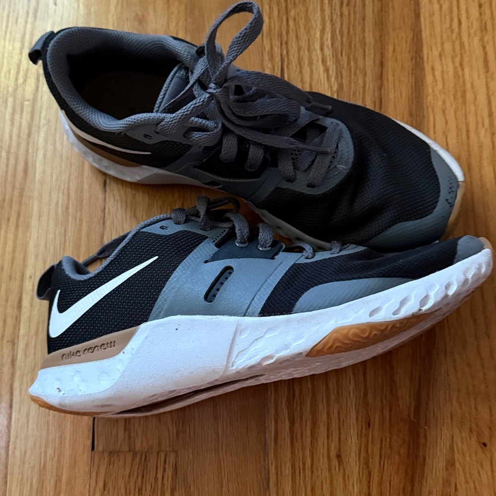 Nike Renew Retaliation TR Men’s Running Shoe Size 7.5 Black / Gray AT1238-008